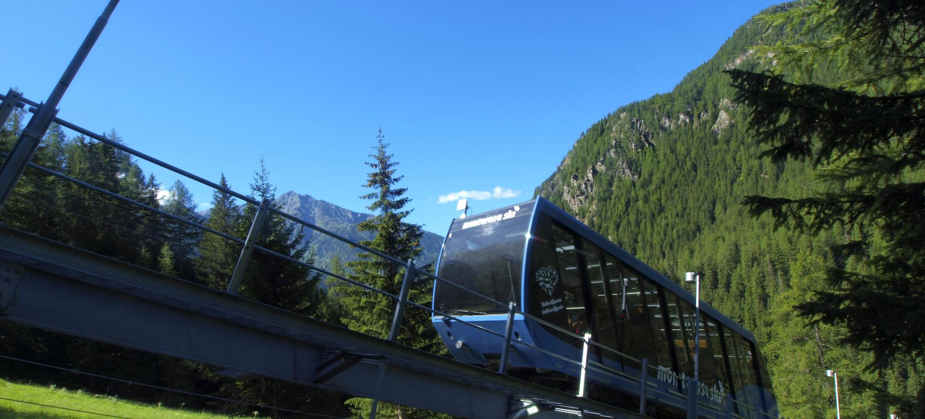 Funicular Frachey-Alpe Ciarcerio